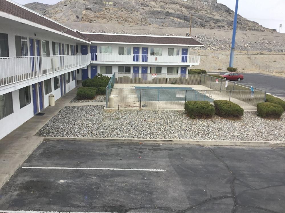 Motel 6 Уэндовер Экстерьер фото